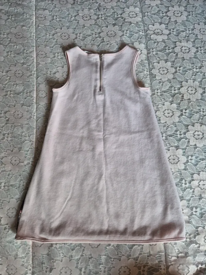 Robe H&M T 7 ans - photo numéro 4