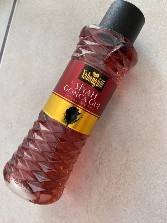 Eau de Cologne rose noir - photo numéro 3