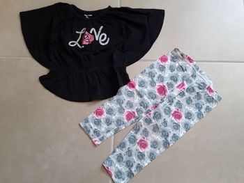 Ensemble fille leggings + t-shirt MC "love" 2 ans TBE