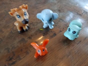 Lot personnage animaux Kinder