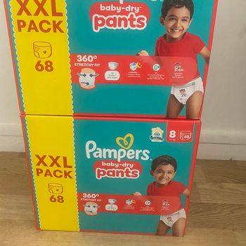 2 cartons de couches Pampers xxl taille 8