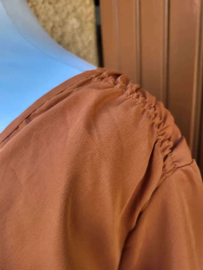 Robe élégante camel shein taille 52 - photo numéro 2