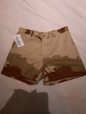 Short militaire neuf taille M