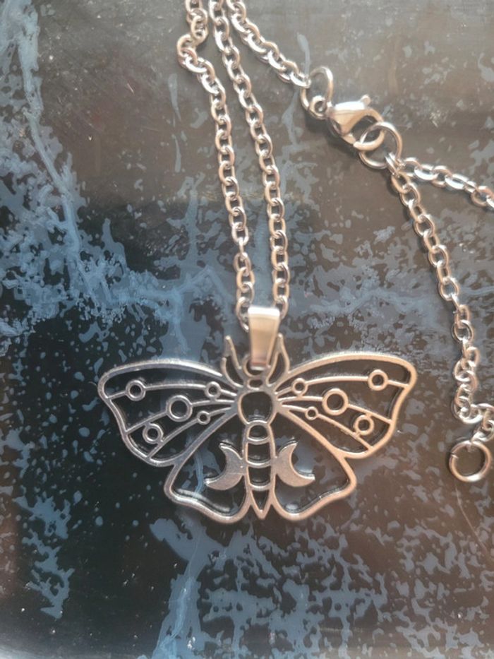 Ensemble chaine, pendentif et boucles d oreilles en acier inoxydable. - photo numéro 5