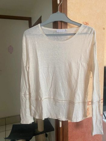 TEE shirt manche longue taille 38 marque version originale très bon etat