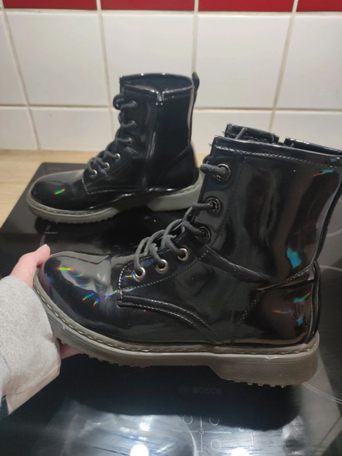 Bottines vernies noires taille 39