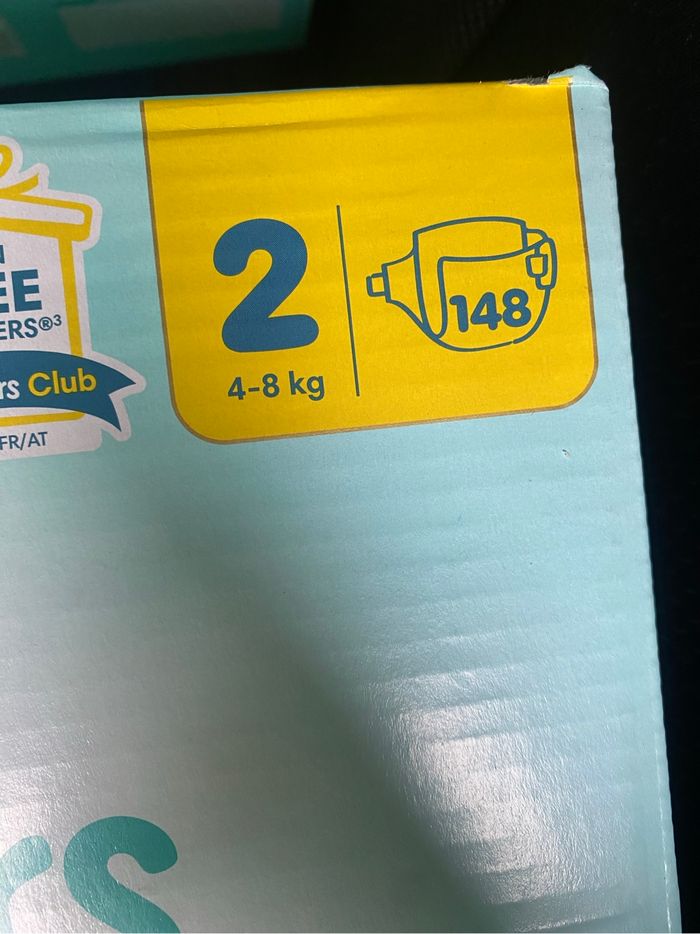 Carton Pampers taille 2 - photo numéro 2