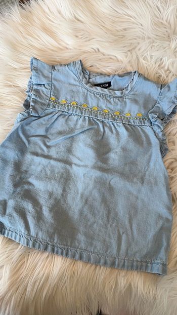 T-shirt avec attache dans le dos