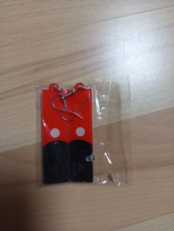 Boucle d'oreille Mickey - photo numéro 2