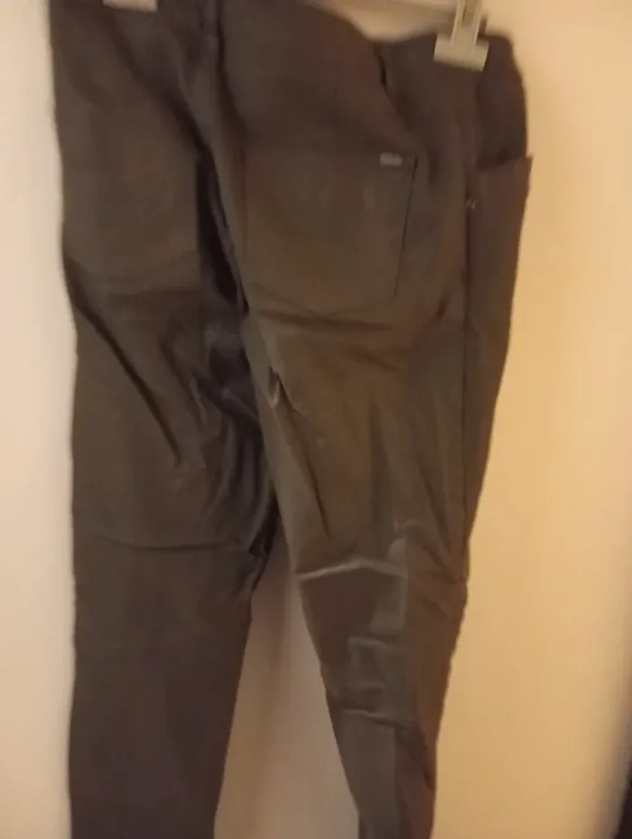 Pantalon kaki ciré femme ikks taille M - photo numéro 3