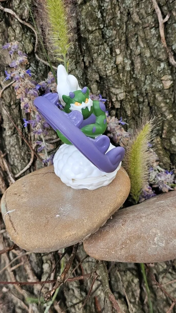 Super figurine Pokemon Nintendo Demeteros