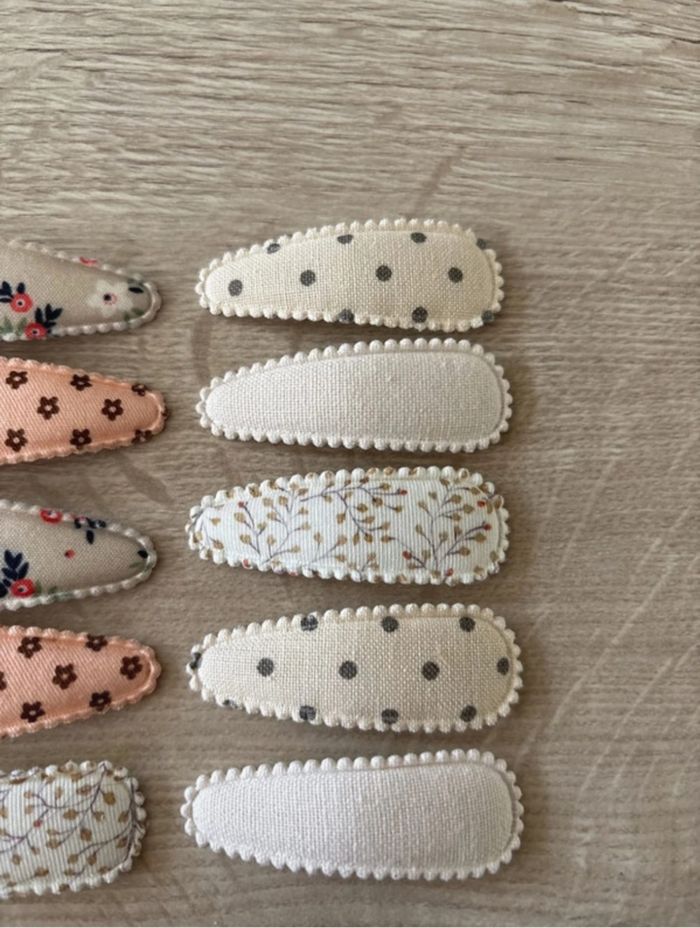 Lot de 10 barrettes à cheveux enfants en tissu fleuri - photo numéro 3