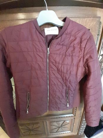 Veste grenat