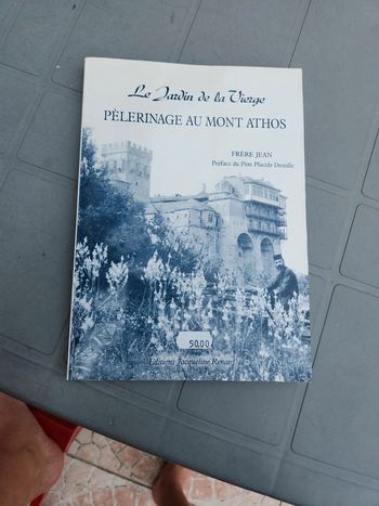 Livre : Le jardin de la vierge