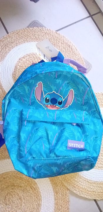 Sac à dos cartable neuf stitch