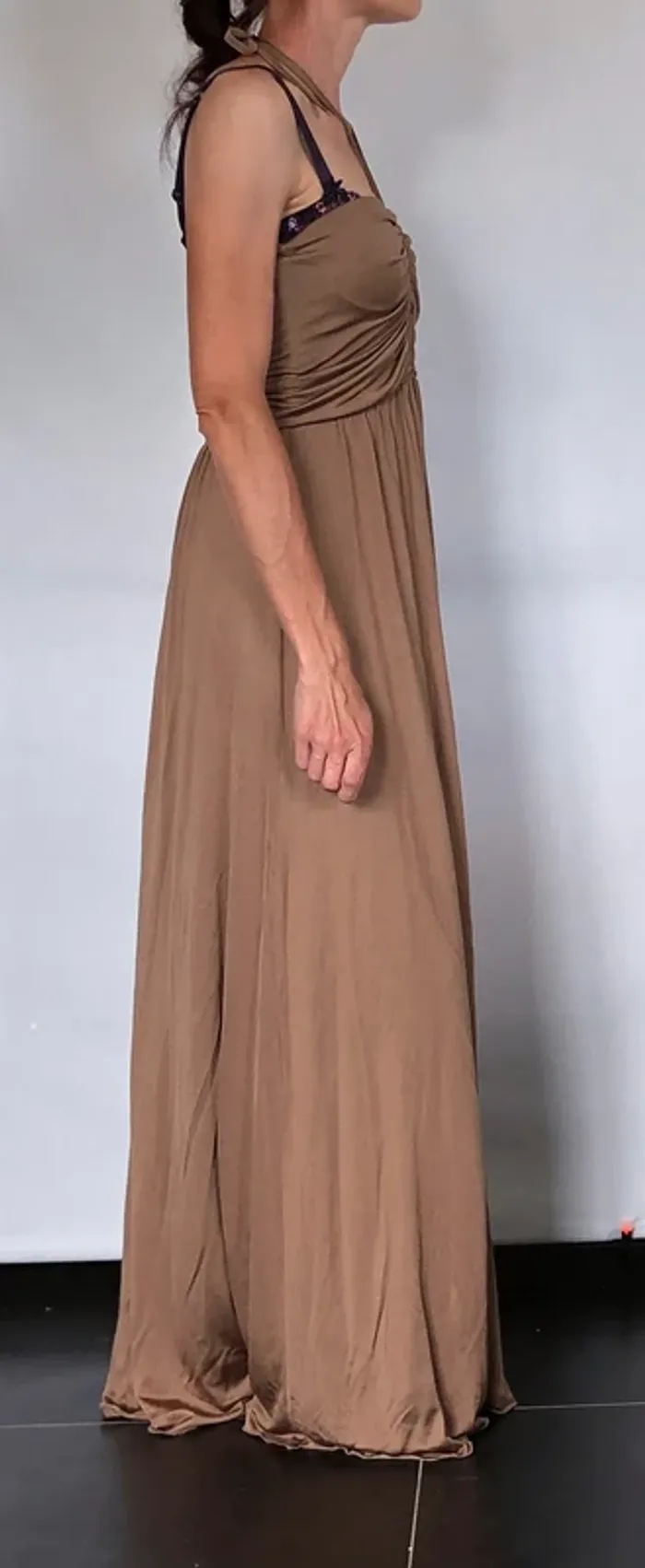 Robe bustier maxi couleur bronze taille 38 Pianoforte di Max Mara très bon état - photo numéro 6