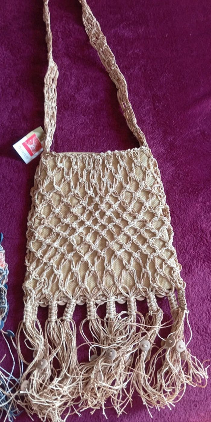 Deux magnifiques sacs à bandoulière avec boutons et franges Neufs Giada - photo numéro 3