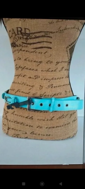Ceinture bleu effet multi boucles 85 cm femme