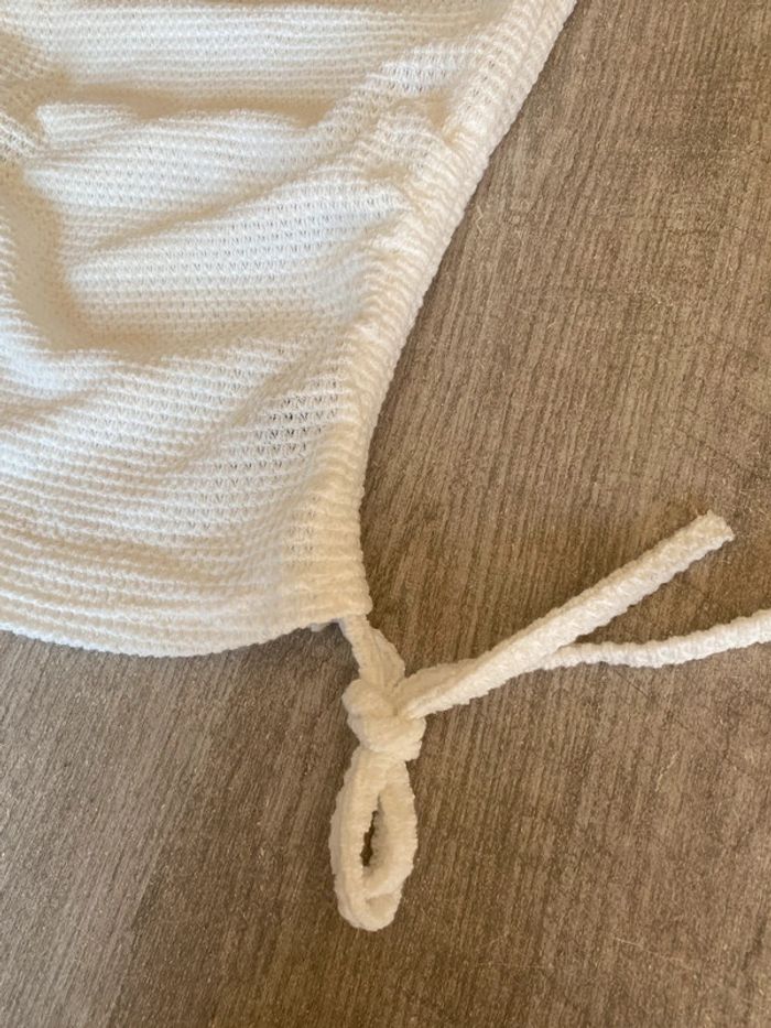 Débardeur blanc chic détail chaîne dorée – taille M femme - photo numéro 3
