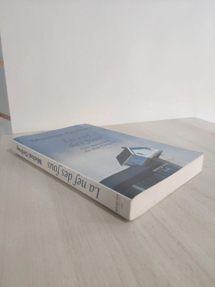 Livre grand format La nef des fous des nouvelles du bas empire 2020 essai - photo numéro 2