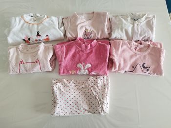 Lot 7 pyjamas 1 mois
