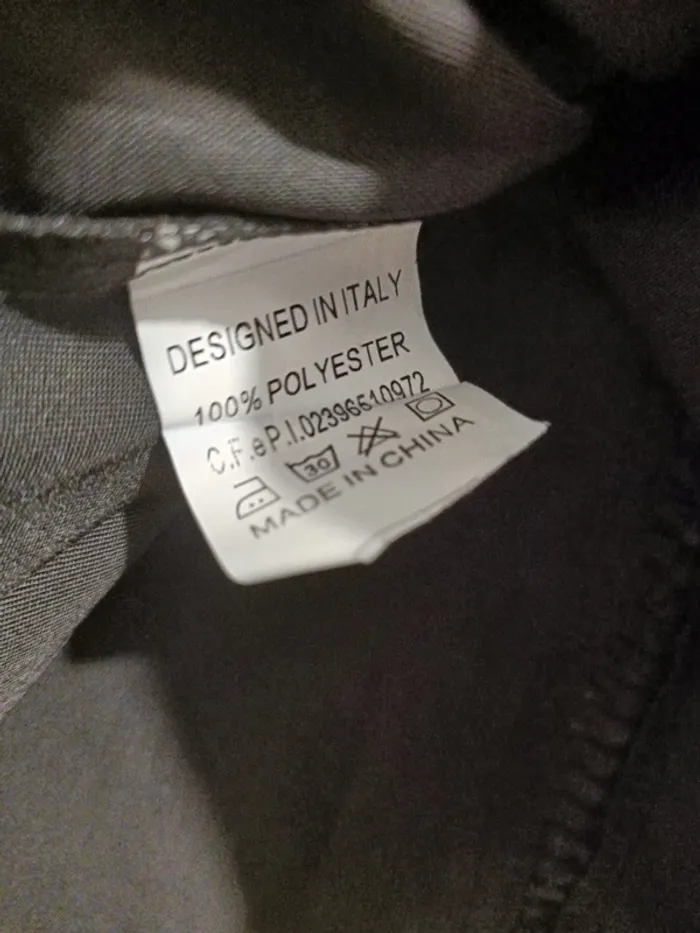 Chemise noir satiné a dentelles - photo numéro 9
