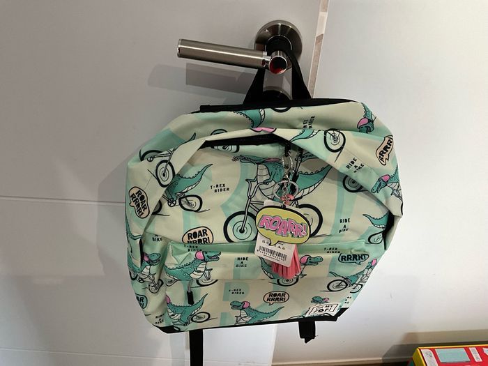 Sac à dos oh my pop t rex remise 30 % avec code - photo numéro 2