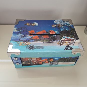 Jolie boîte en.carton rigide