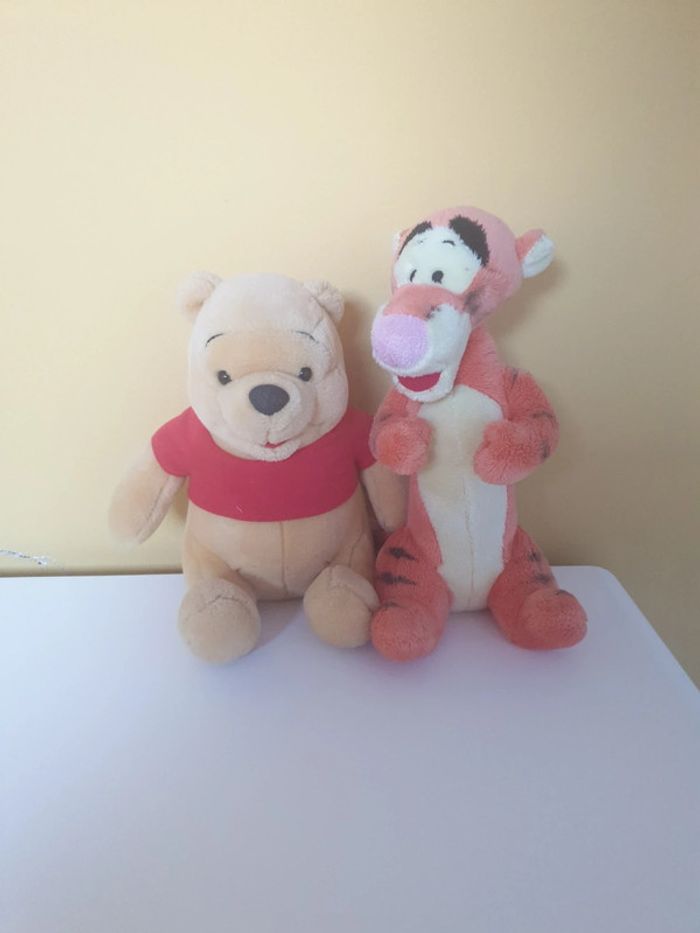 Lot 2 peluches winnie