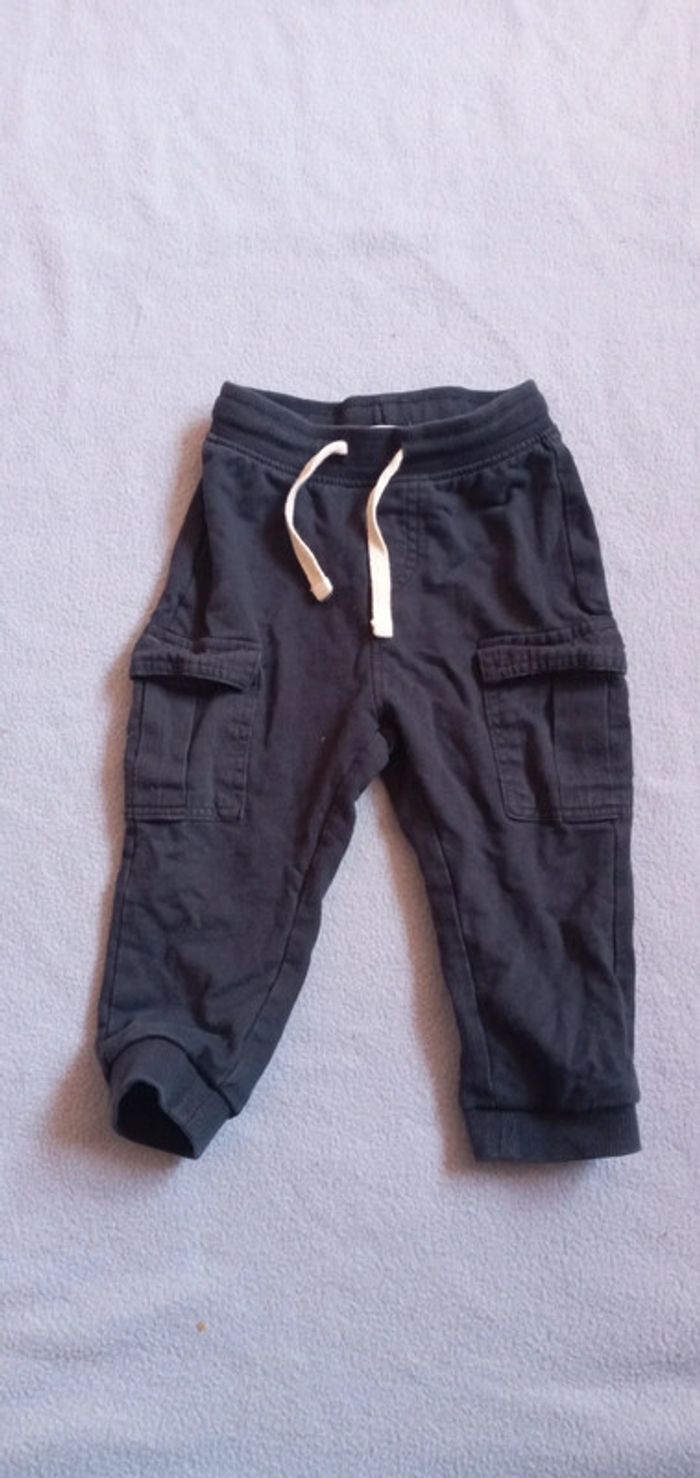 Pantalon Vertbaudet taille 18 mois