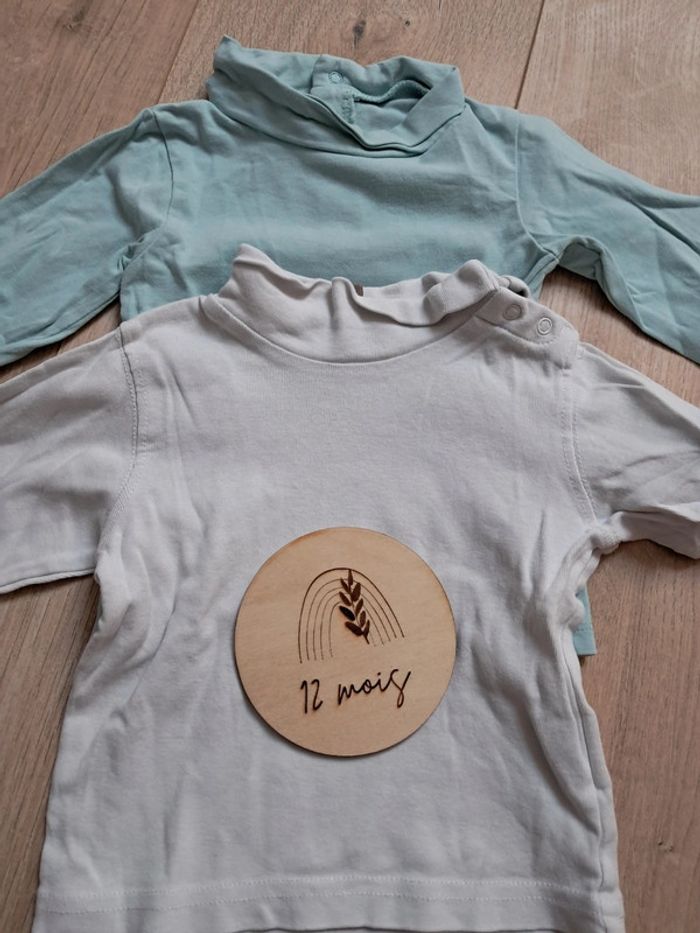 Lot 2 t-shirts