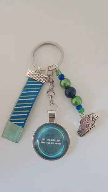 Cadeau beau fils, porte clé message " certifié meilleur beau fils du monde"