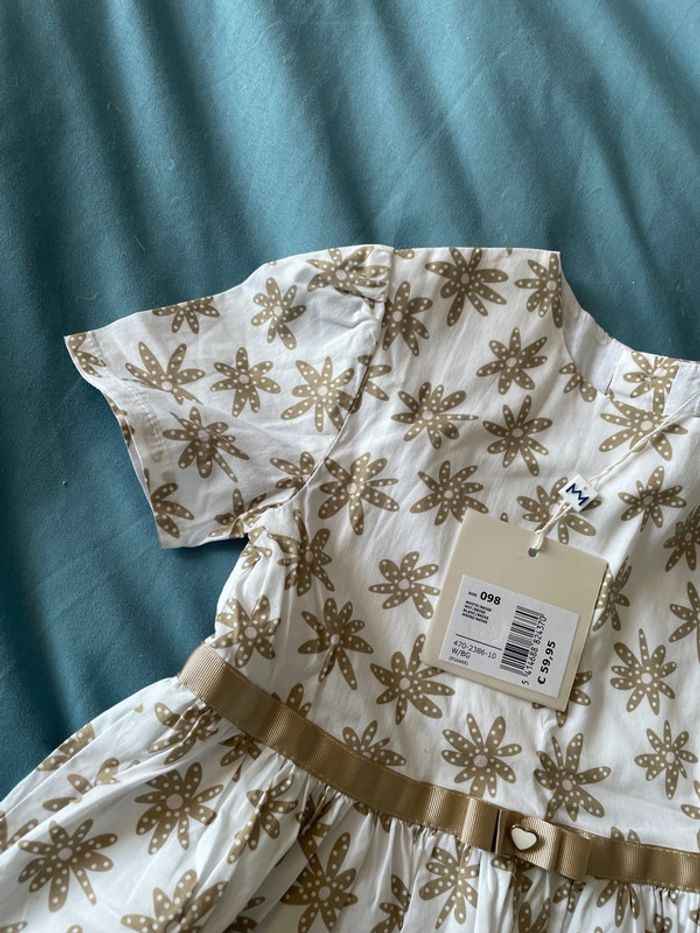Robe neuve 98 cm 3 ans - photo numéro 4