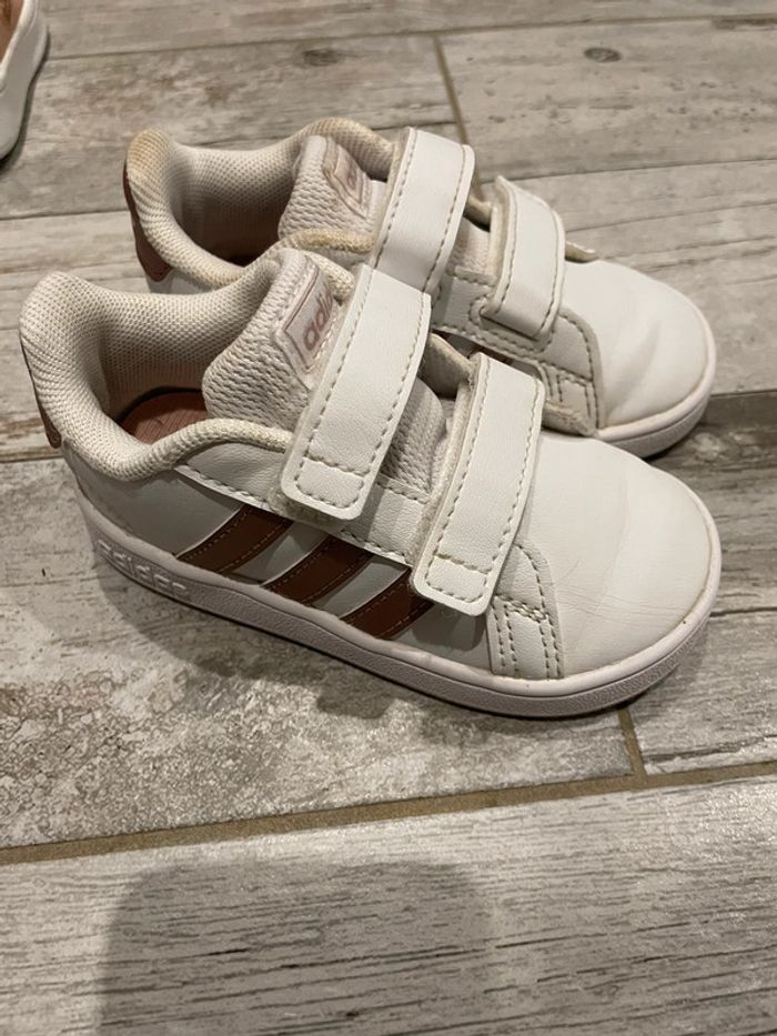Baskets Adidas