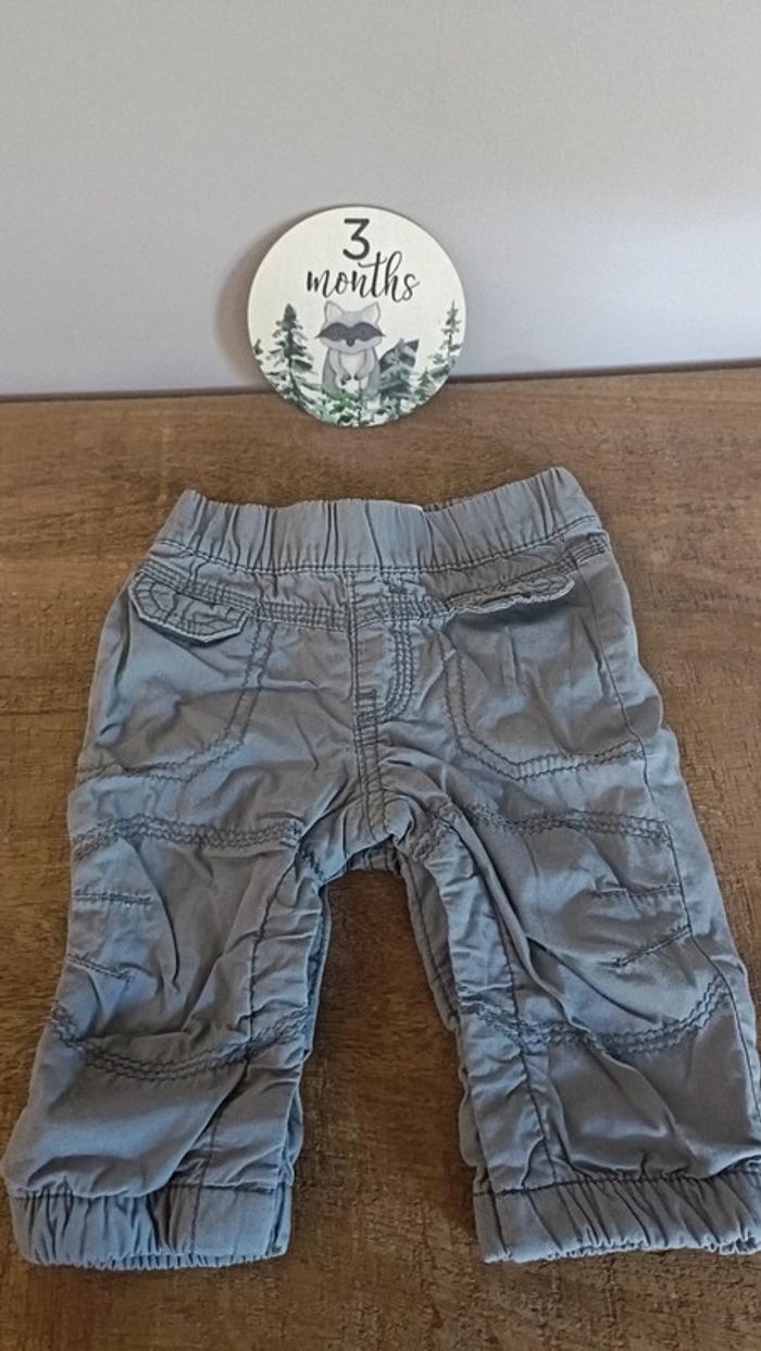Lot 5 pantalons 3 mois en très bon état - photo numéro 6