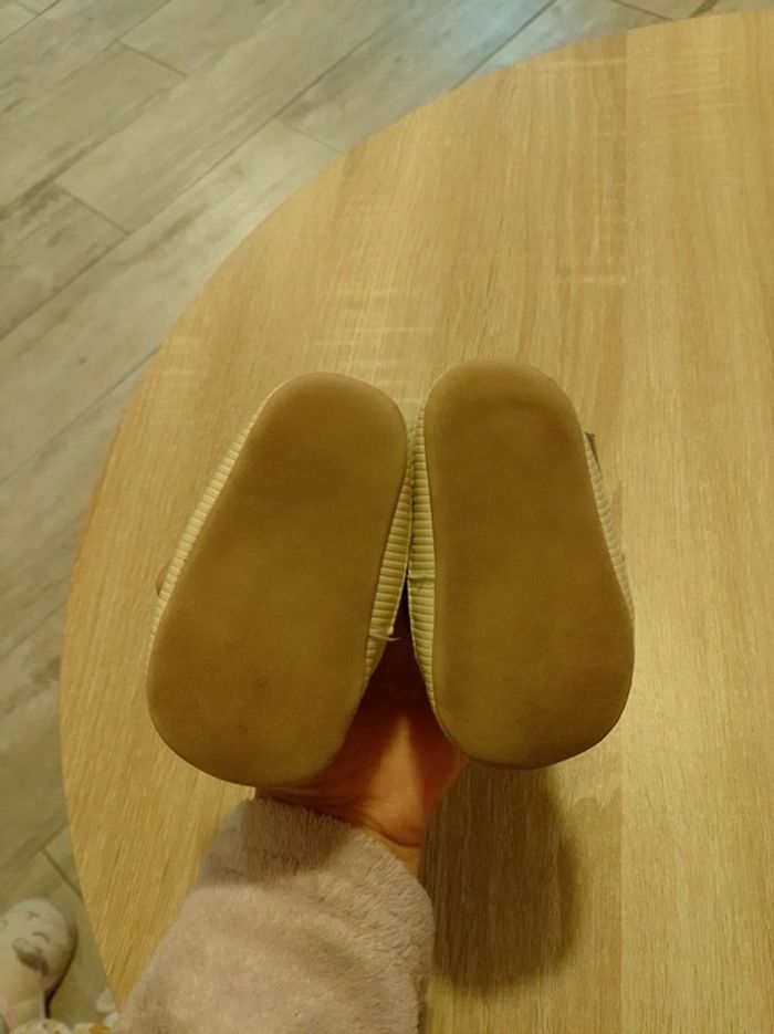 Chaussures bebe - photo numéro 3