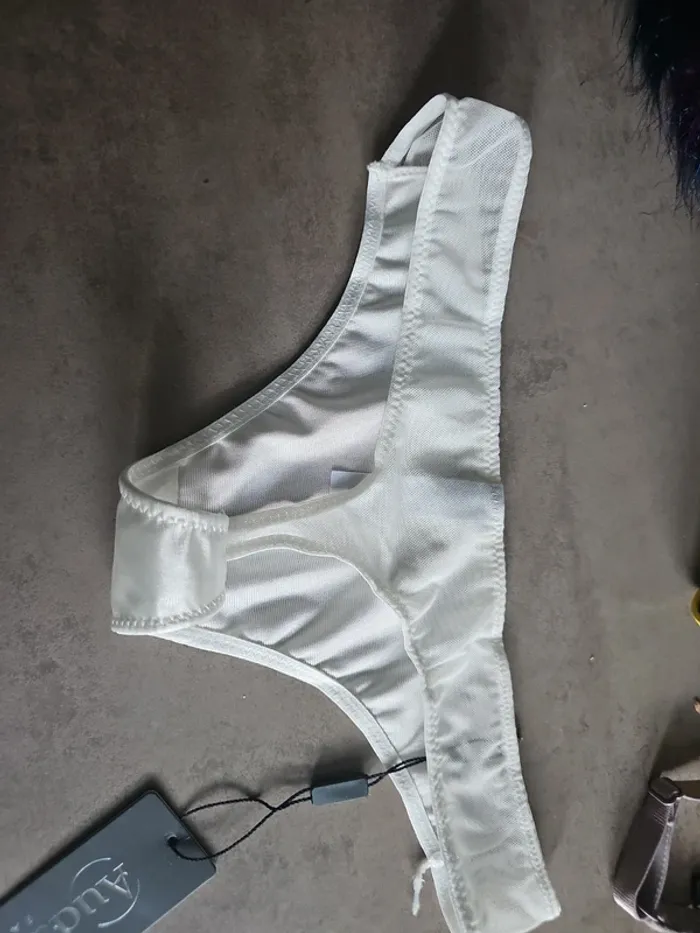 String blanc Audace paris taille 38/40 - photo numéro 4