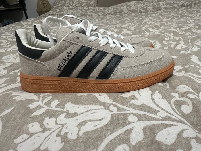 Adidas spezial handball taille 38