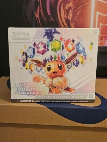 Pokemon ETB ÉVOLUTION PRISMATIQUE 8.5