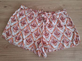 Short Primark 46