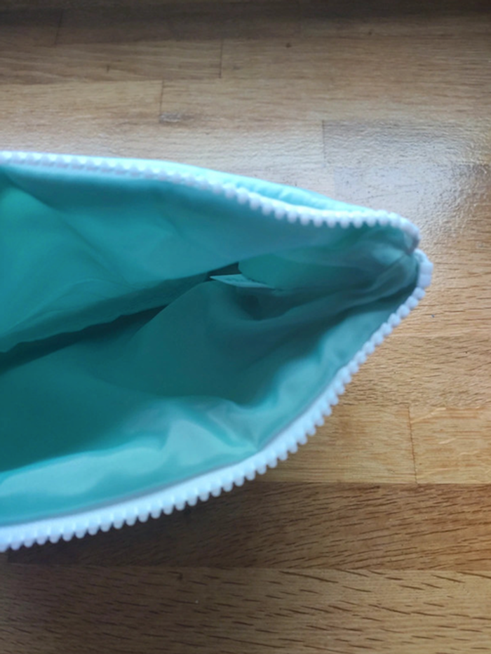 Trousse matelassée maquillage - photo numéro 3