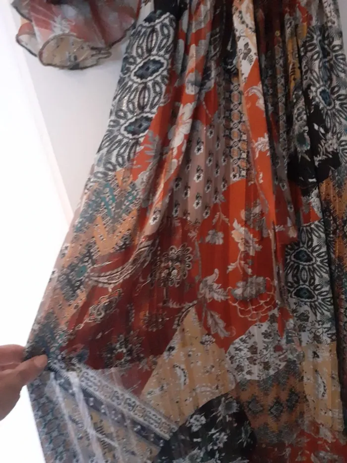 Très longue robe jolie - photo numéro 2