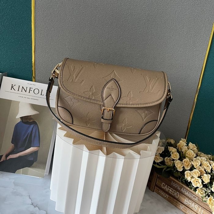 Louis Vuitton  Diane  M46583 - photo numéro 2