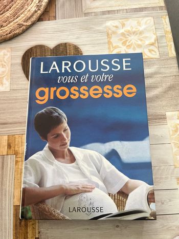Livre « Larousse vous et votre grossesse »
