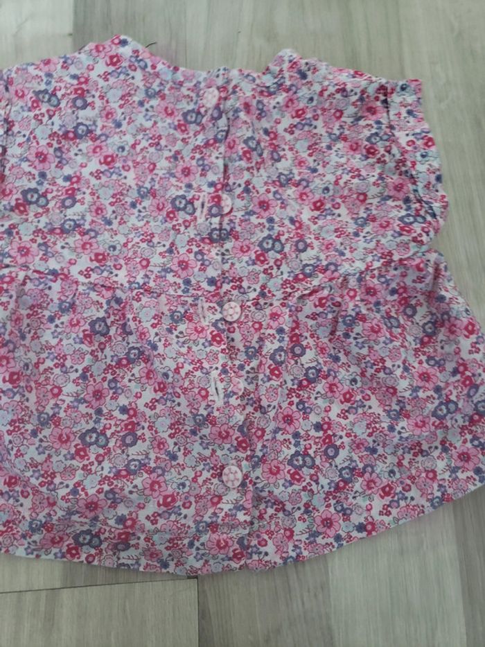 Blouse fleurie 3 mois - photo numéro 3