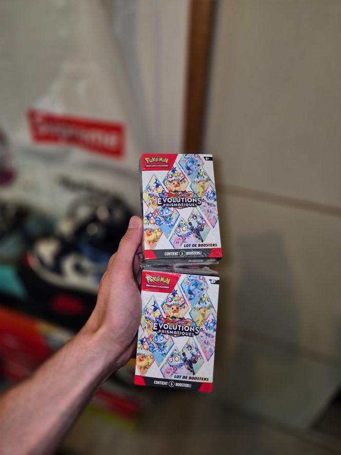 Pokémon 2 Bundle EV8.5 Évolutions Prismatiques FR