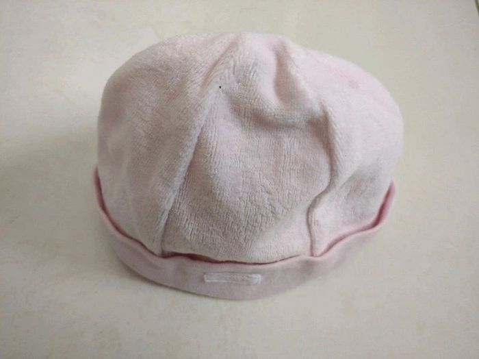 Lot de 2 bonnets rose et blanc bébé fille Taille 3 / 6mois Disney et TEX - photo numéro 4