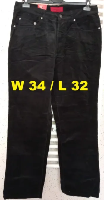 Pantalon en velours noir Pierre Cardin Taille W 34 / L 32