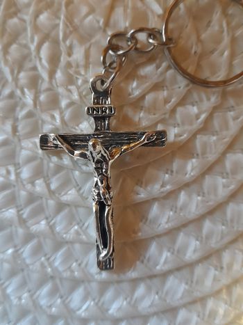 Porte clé crucifix
