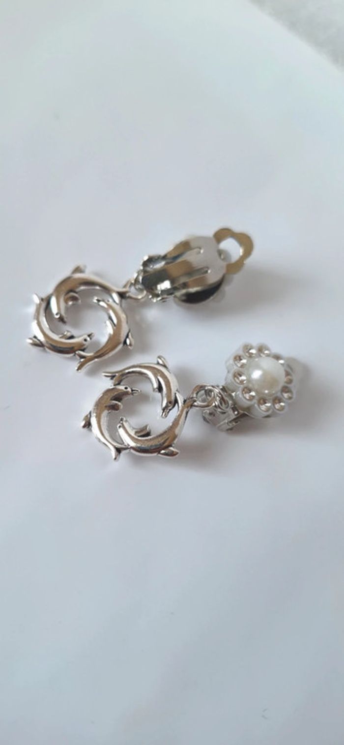 Boucles d’oreilles à clips dauphins argentés - photo numéro 3